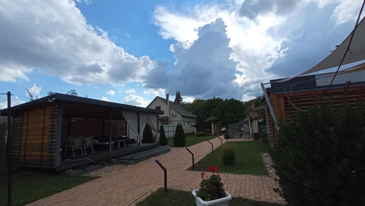 Green Corner Wellness Puspokladany Экстерьер фото